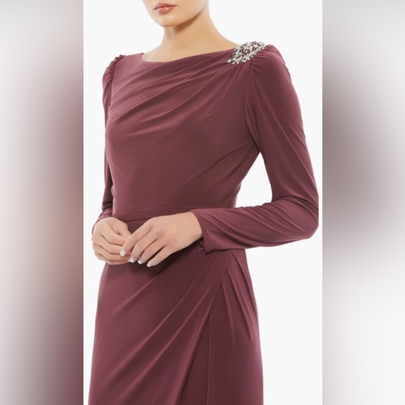 MAC DUGGAL Long Sleeve Jersey Gown - Picture 2 of 3